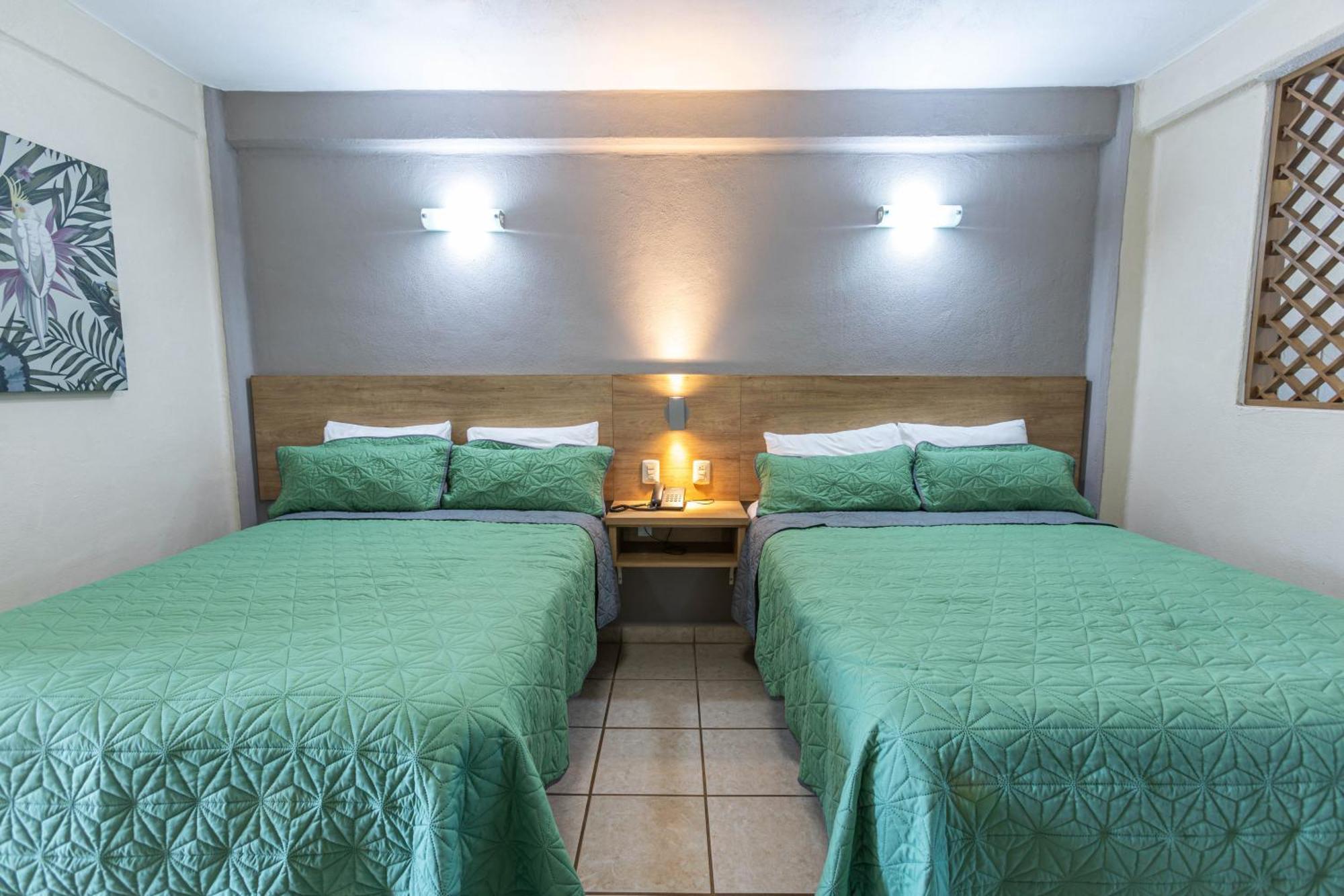 Torreblanca Beach Hotel And Suites Guayabitos - Desayuno Y Comida Incluido 린콘 데 구아야비토스 외부 사진