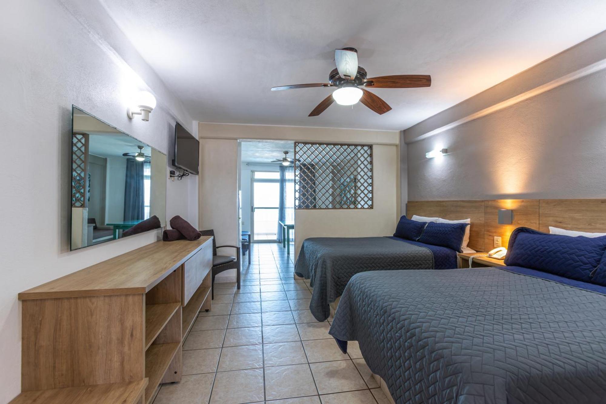 Torreblanca Beach Hotel And Suites Guayabitos - Desayuno Y Comida Incluido 린콘 데 구아야비토스 외부 사진