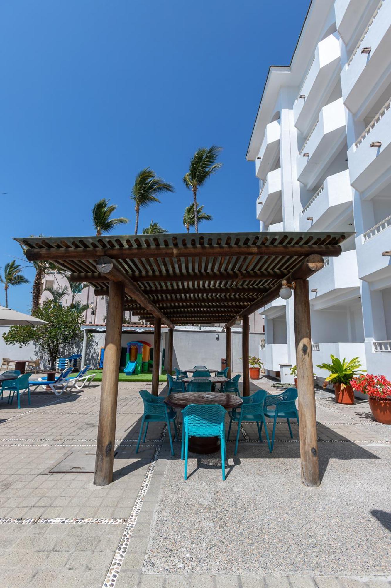 Torreblanca Beach Hotel And Suites Guayabitos - Desayuno Y Comida Incluido 린콘 데 구아야비토스 외부 사진